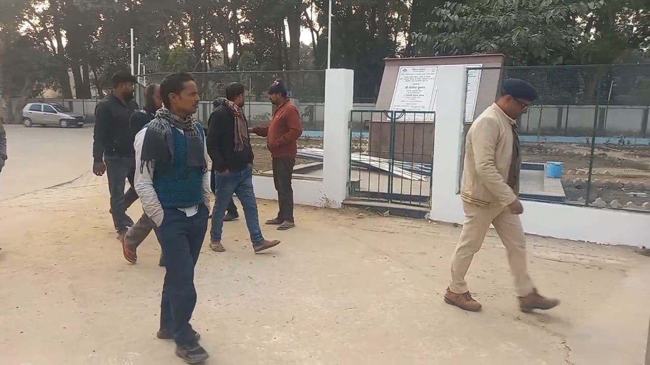 सहरसा में मदरसा गेट समीप हाइवे ट्रक चालक ने साइकिल चालक को मारी ठोकर, मौके पर हुई मौत 