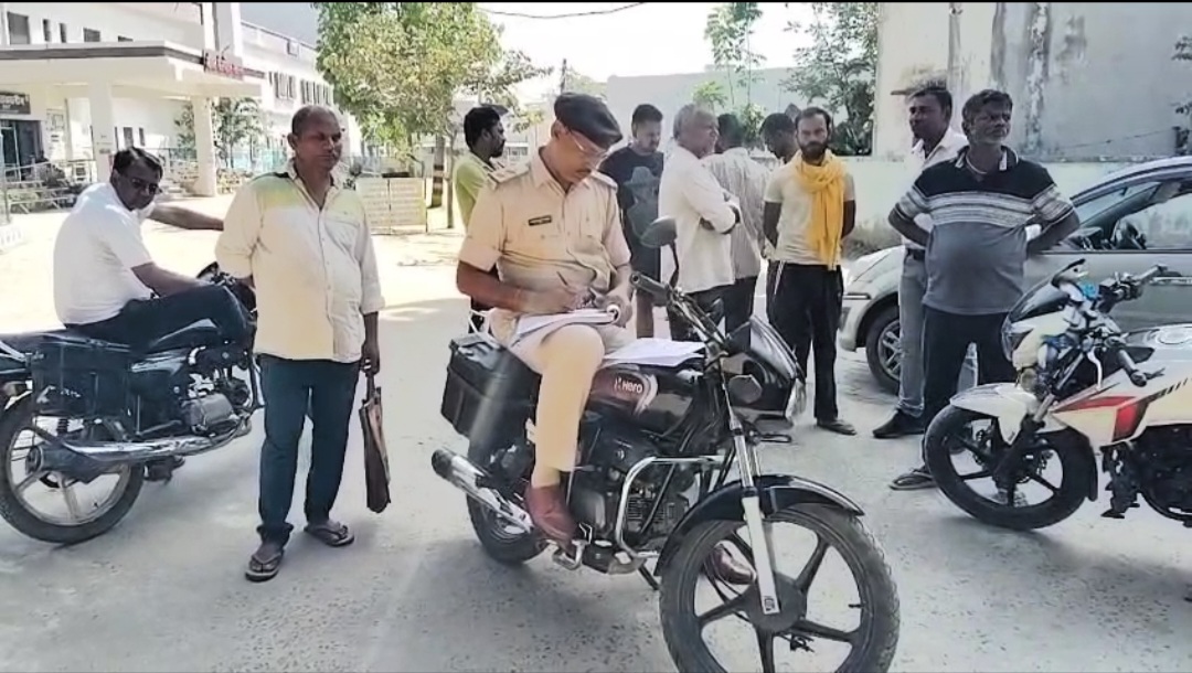 रेलवे पटरी पार करने के दौरान एक व्यक्ति कि ट्रेन के संपर्क में आने से हुई मौत