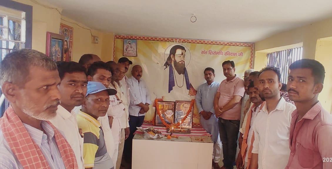 जयंती पर याद किये गए डॉ० भीमराव अंबेडकर लोगों ने किया माल्यार्पण
