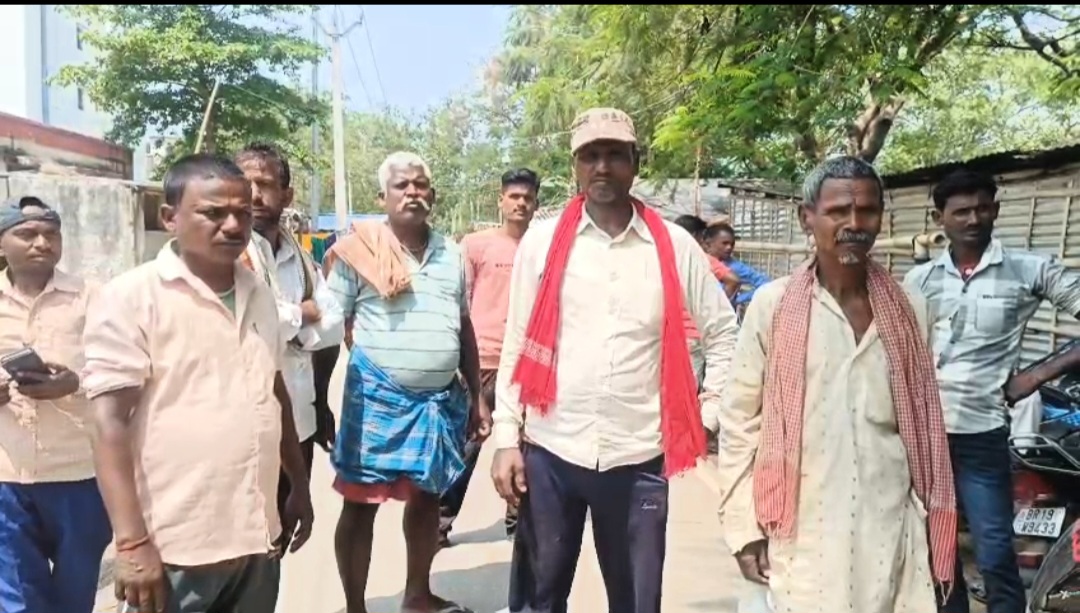 कुरकुरे खरीद कर वापस घर जा रहे एक बच्ची को अज्ञात वाहन ने मारी ठोकर, बच्ची की हुई मौत