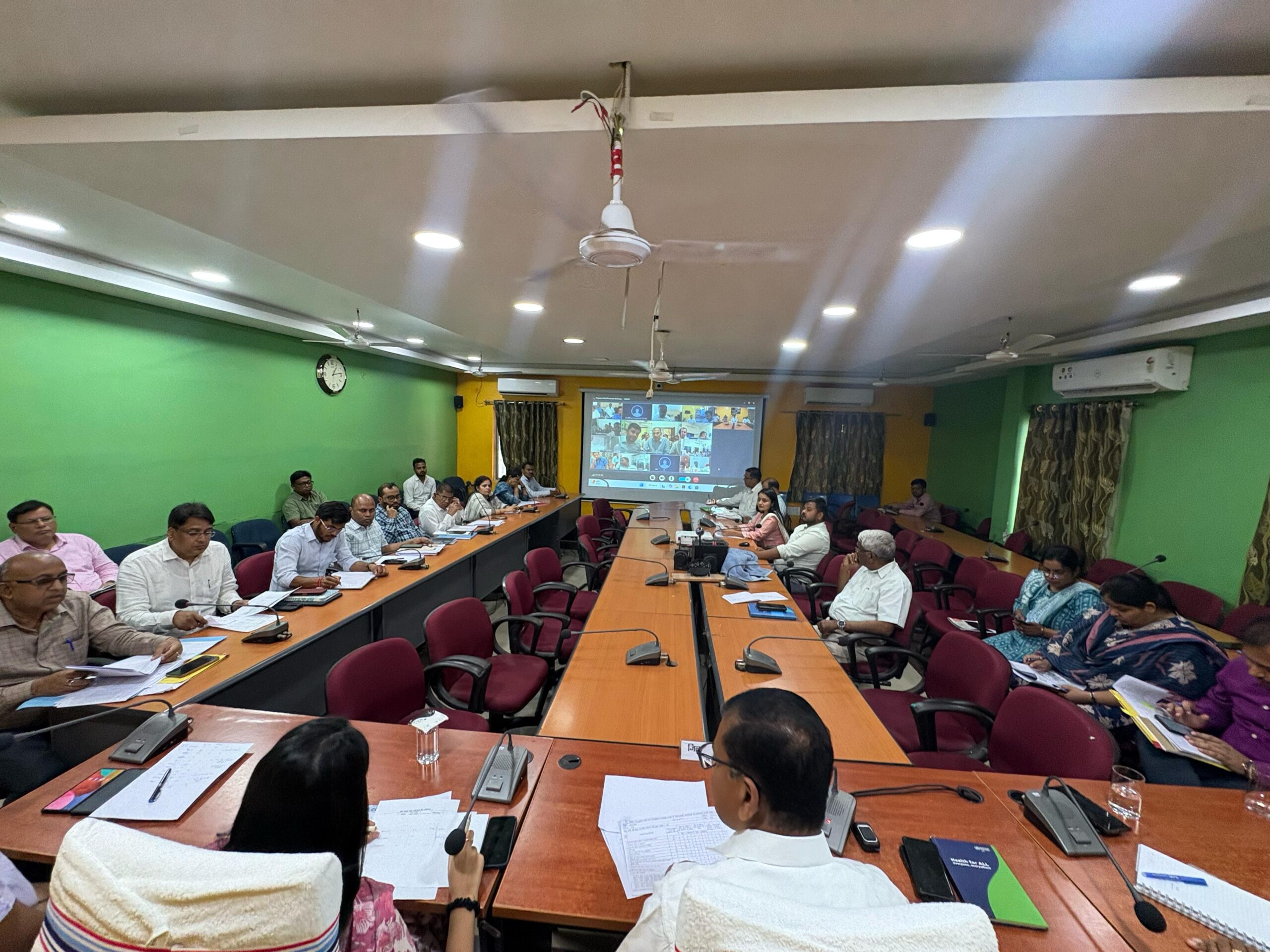 डॉ. आंबेडकर समग्र सेवा अभियान की प्रगति पर औरंगाबाद जिला पदाधिकारी की समीक्षात्मक बैठक सम्पन्न