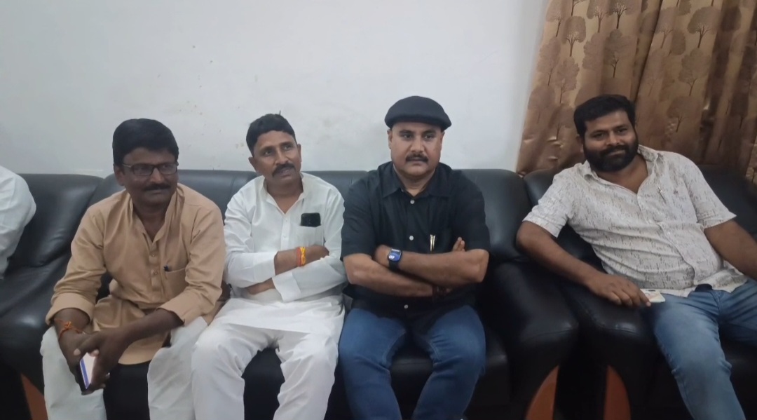 महागठबंधन के नेता को दर्द की दवा जनता समय समय पर देगी – जनक राम मंत्री
