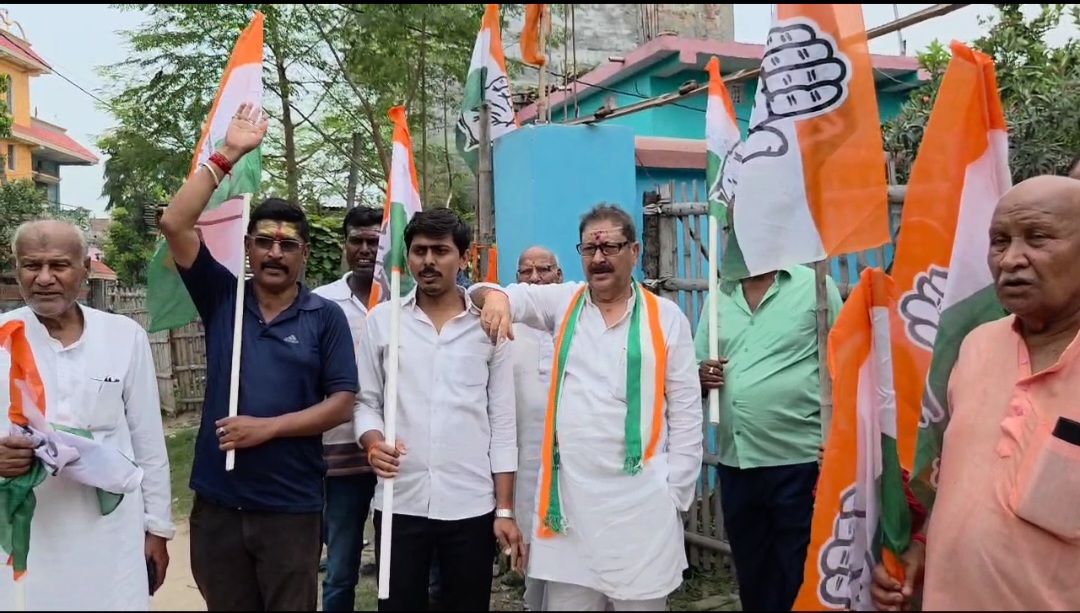 भाजपा के द्वारा देश भर मे निकाले जा रहे तिरंगा यात्रा और देश के प्रधानमंत्री नरेंद्र पर कांग्रेस नेता ने जमकर बोला हमला