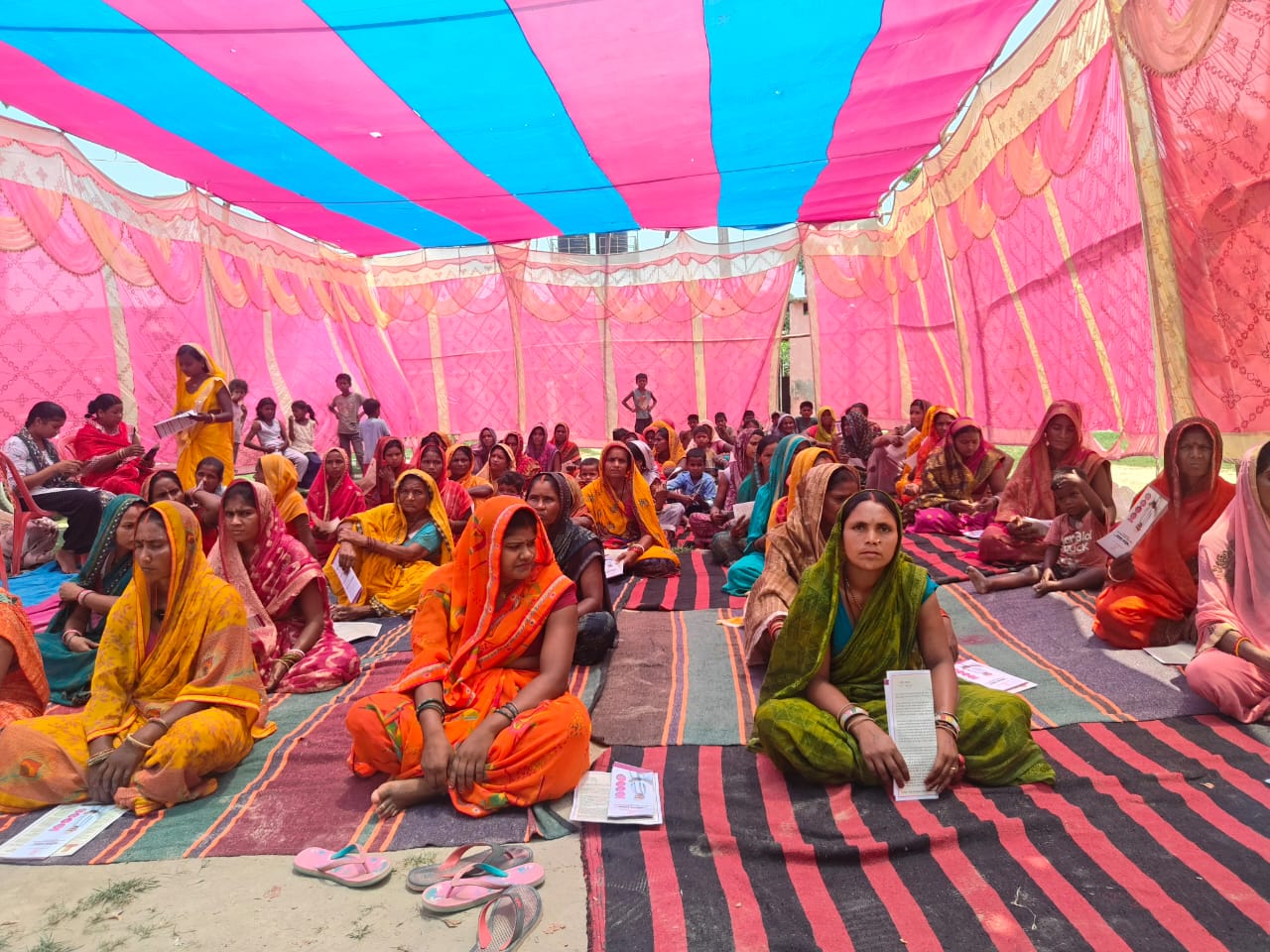 महिला संवाद में योजनाओं का प्रभाव: सशक्त महिलाओं की आवाज़ बुलंद